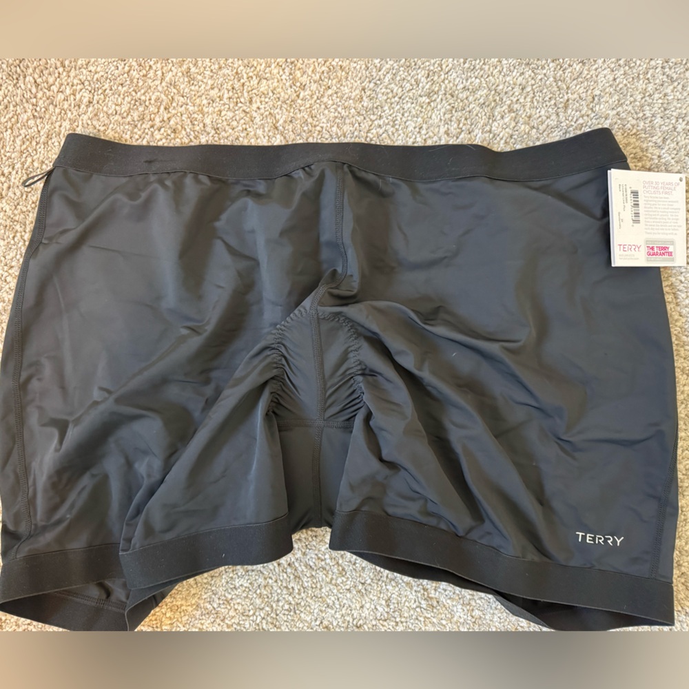 Women’s Terry padded bike shorts 3XL NWT
